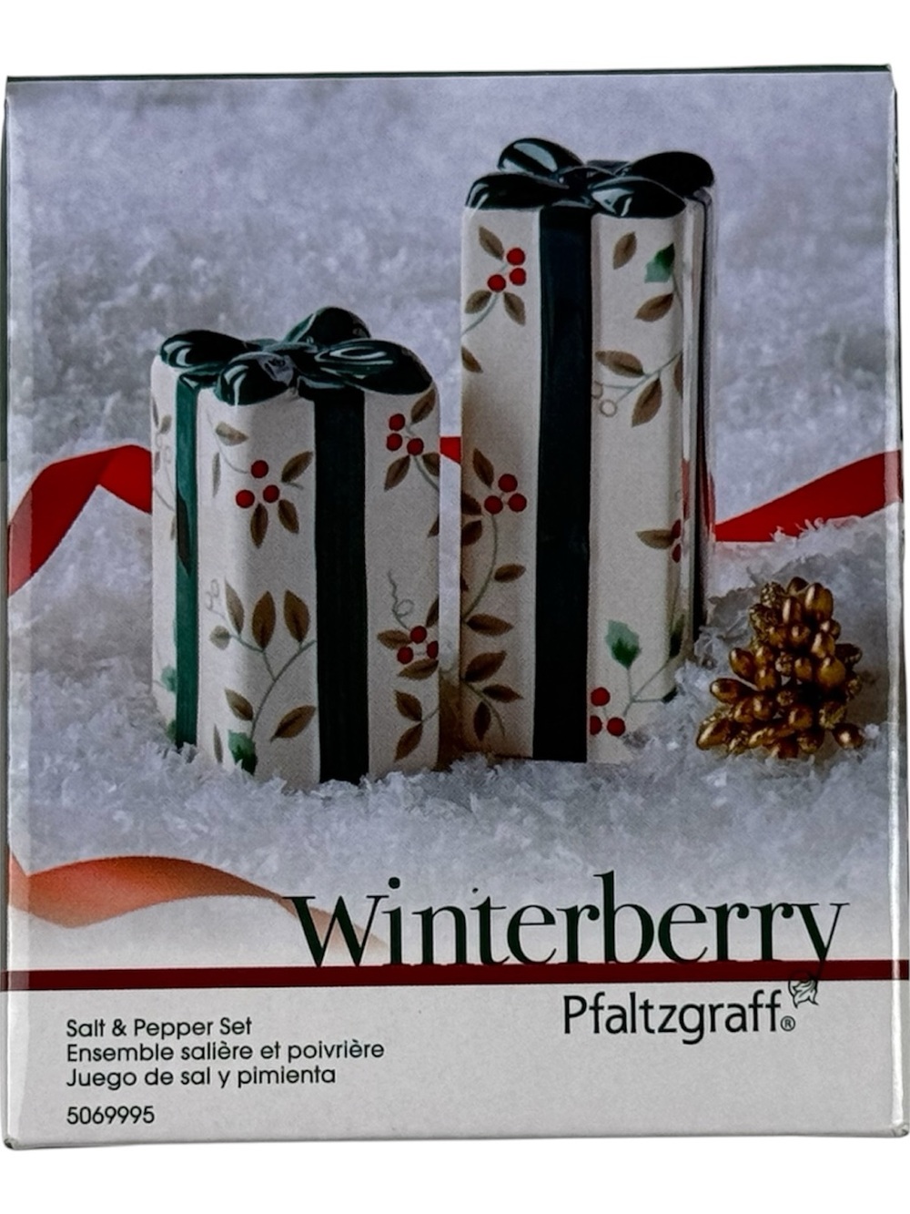 NIB Pfaltzgraff Winterberry Salt & Pepper Set – Holiday Christmas Table Decor